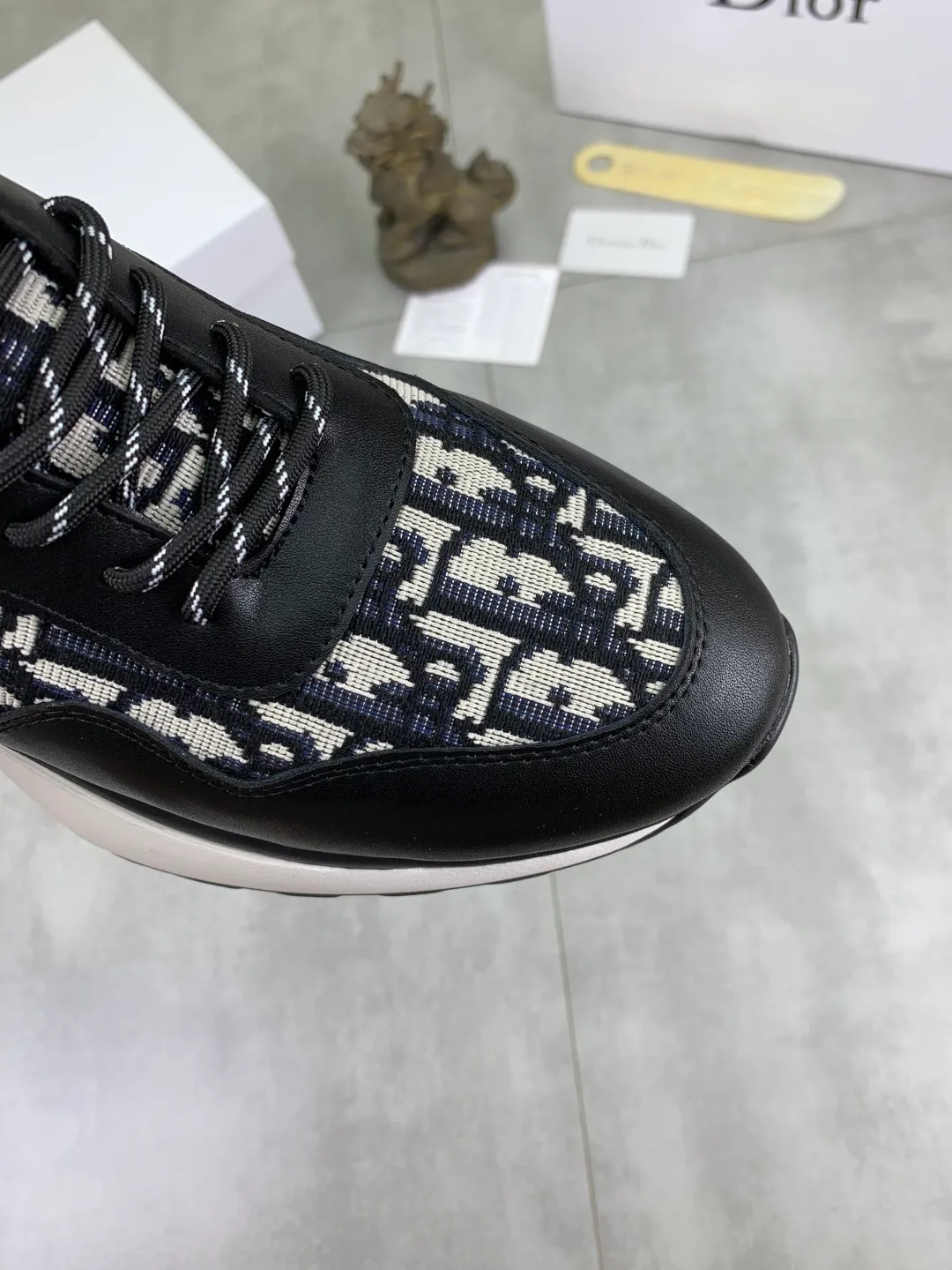 Men's Men's Shoes💰P440💰[New Style]🆘[Dior] 2025 Dior Original Lace-up Low-top Men's Shoes Classic casual shoes 🔥This model is the official classic model, with high quality and made by famous original designers. It is made of high-quality cowhide with original materials➕Comfortable and breathable mesh lining➕Pigskin insole. The perfect last shape and generous and fashionable design have attracted many consumers. Suitable for drivers to drive🚗. What you want is the highest quality in the market. Color: 3️⃣Color code number: 38--44 (45 customized)